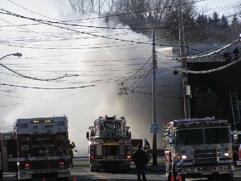 MKFD and other FD's operating at a structure fire on Lexington Ave. (1/28/08)